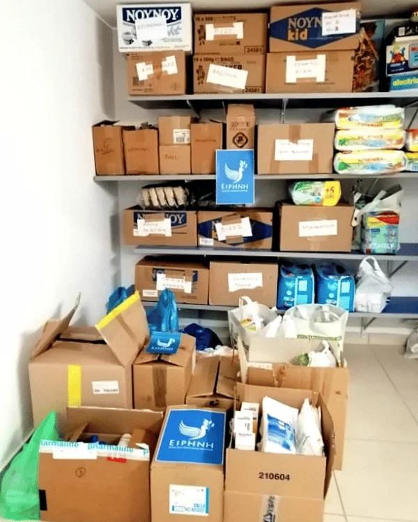 Παράδοση ανθρωπιστικού υλικού στην Ουκρανία